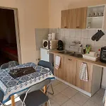Fueloepsziget Vendeghaz بيت ضيافة 3*